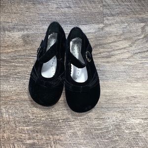 Little girls stride rite size 7 black dress shoes